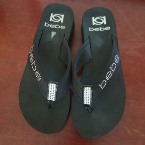Bebe flip flops